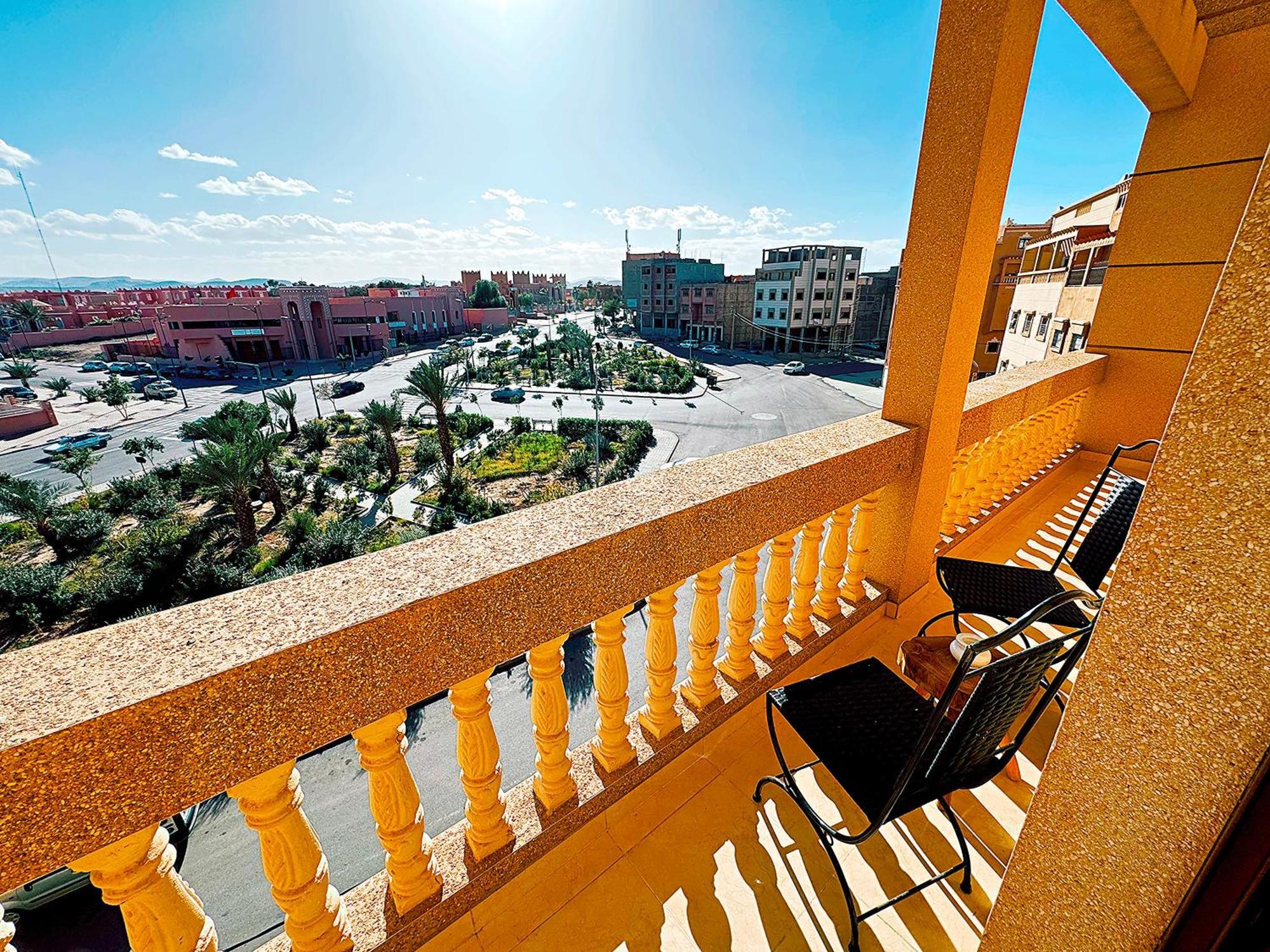 Chay - Appartements A Ouarzazate Buitenkant foto