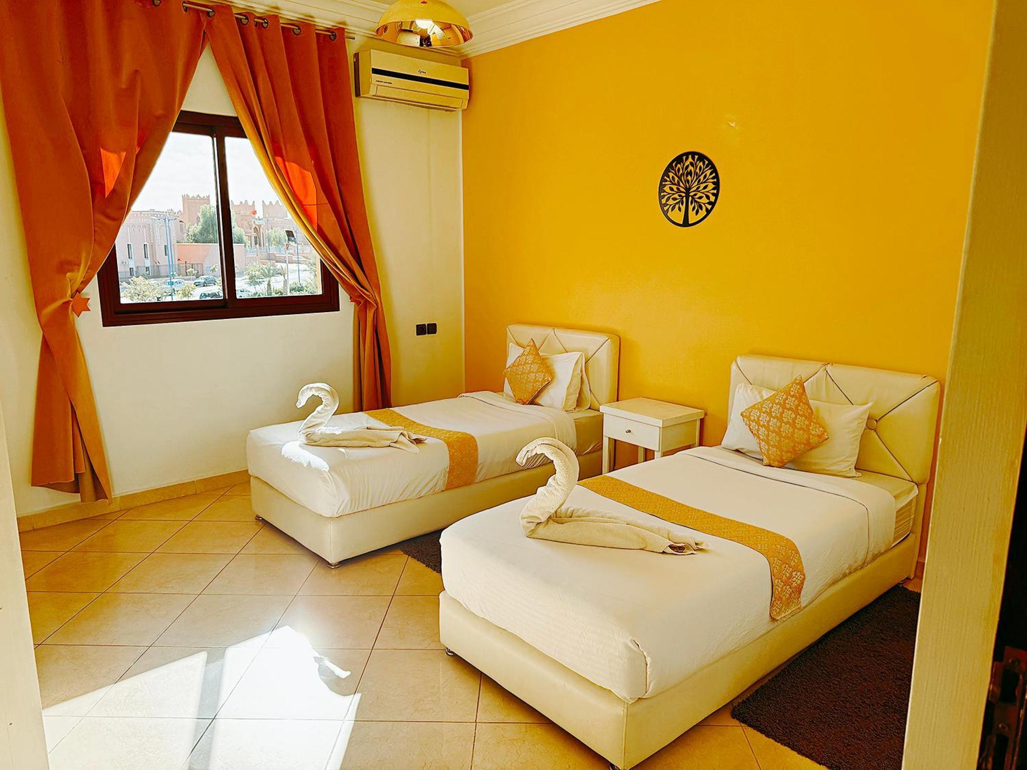 Chay - Appartements A Ouarzazate Buitenkant foto