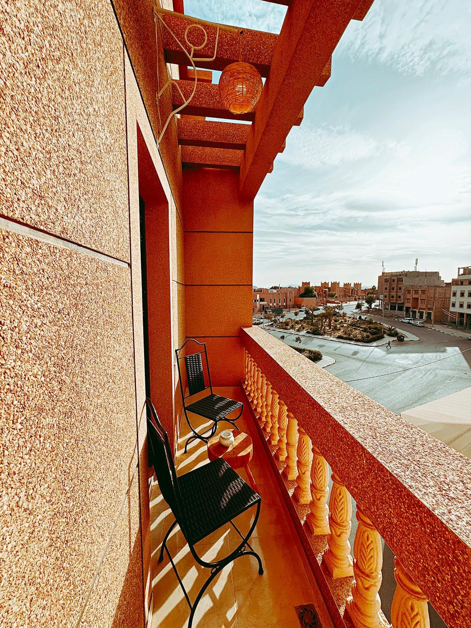 Chay - Appartements A Ouarzazate Buitenkant foto