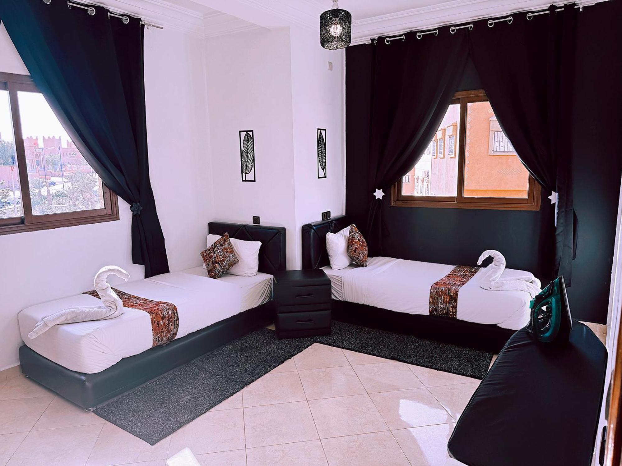 Chay - Appartements A Ouarzazate Buitenkant foto