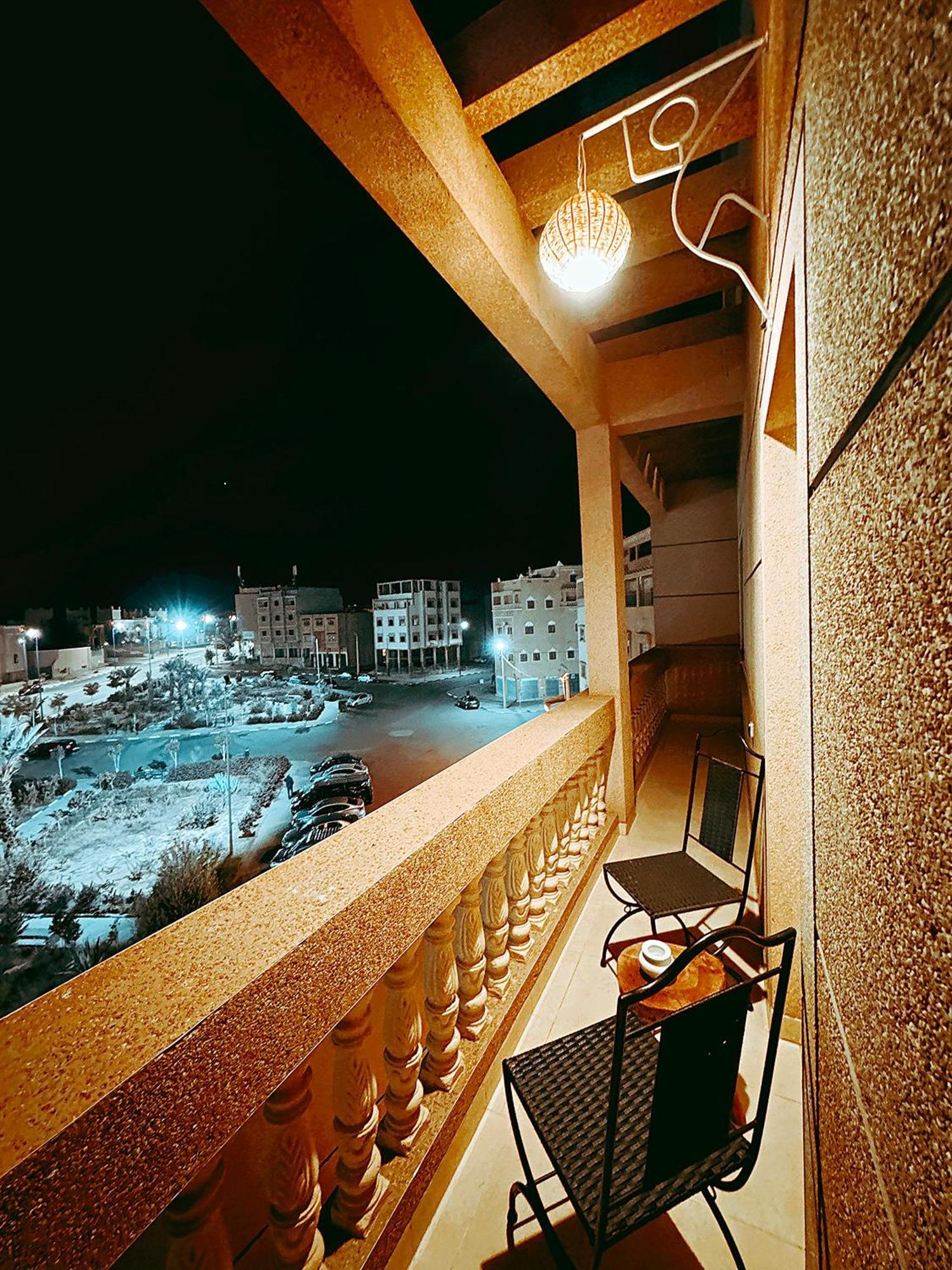 Chay - Appartements A Ouarzazate Buitenkant foto