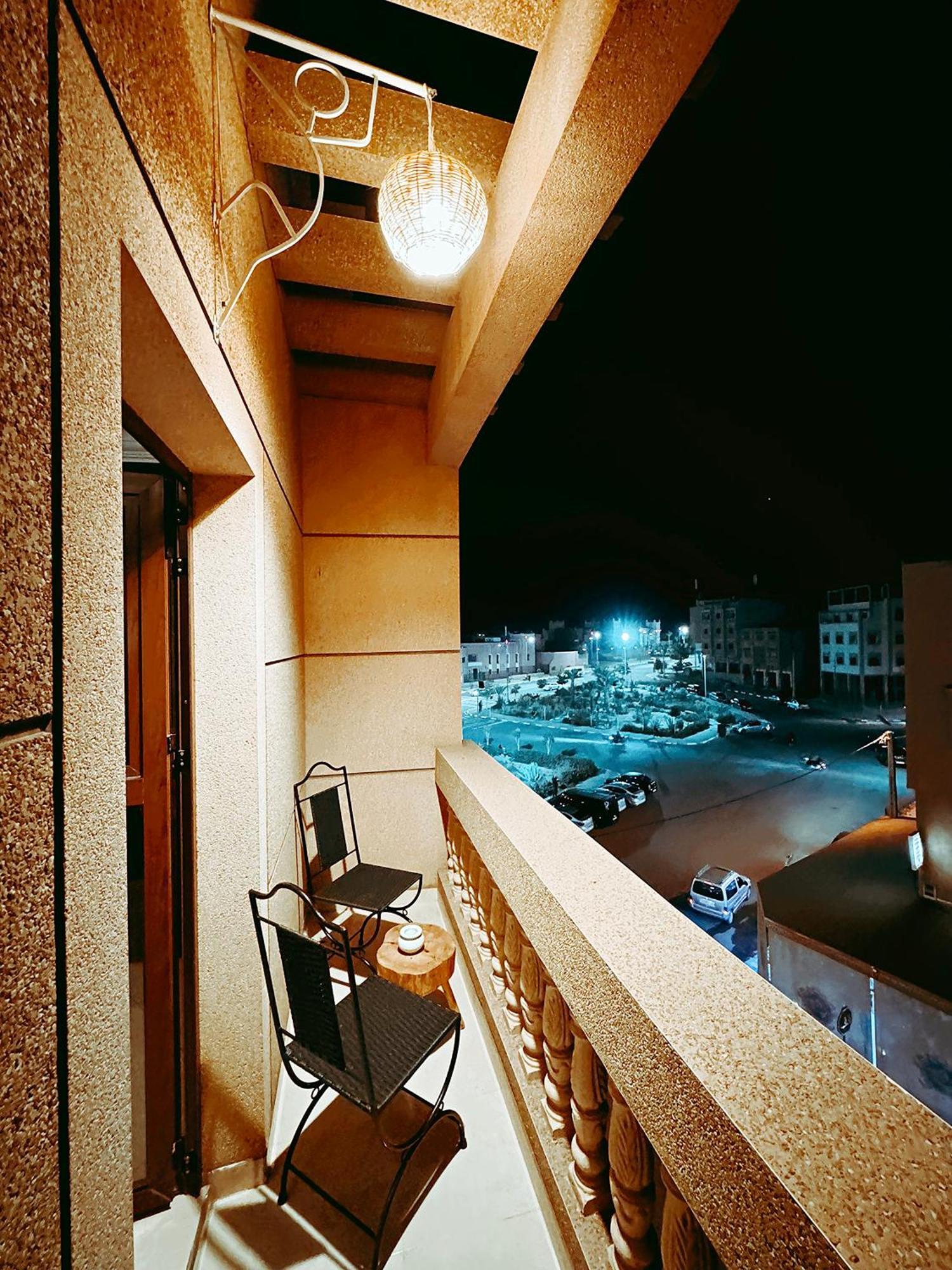 Chay - Appartements A Ouarzazate Buitenkant foto