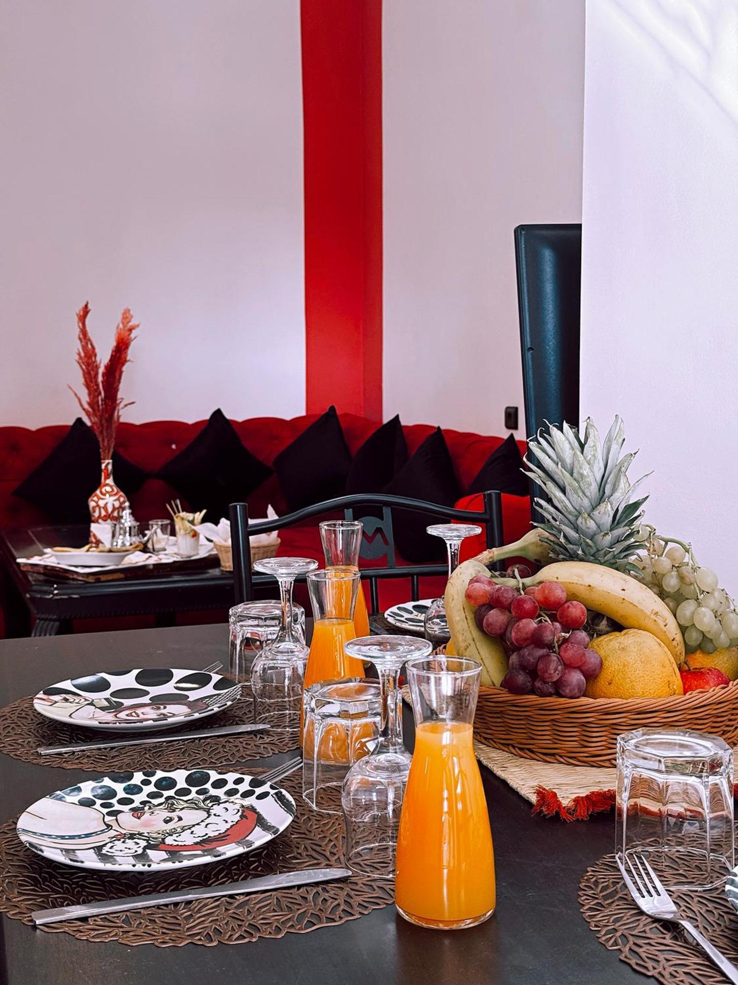 Chay - Appartements A Ouarzazate Buitenkant foto